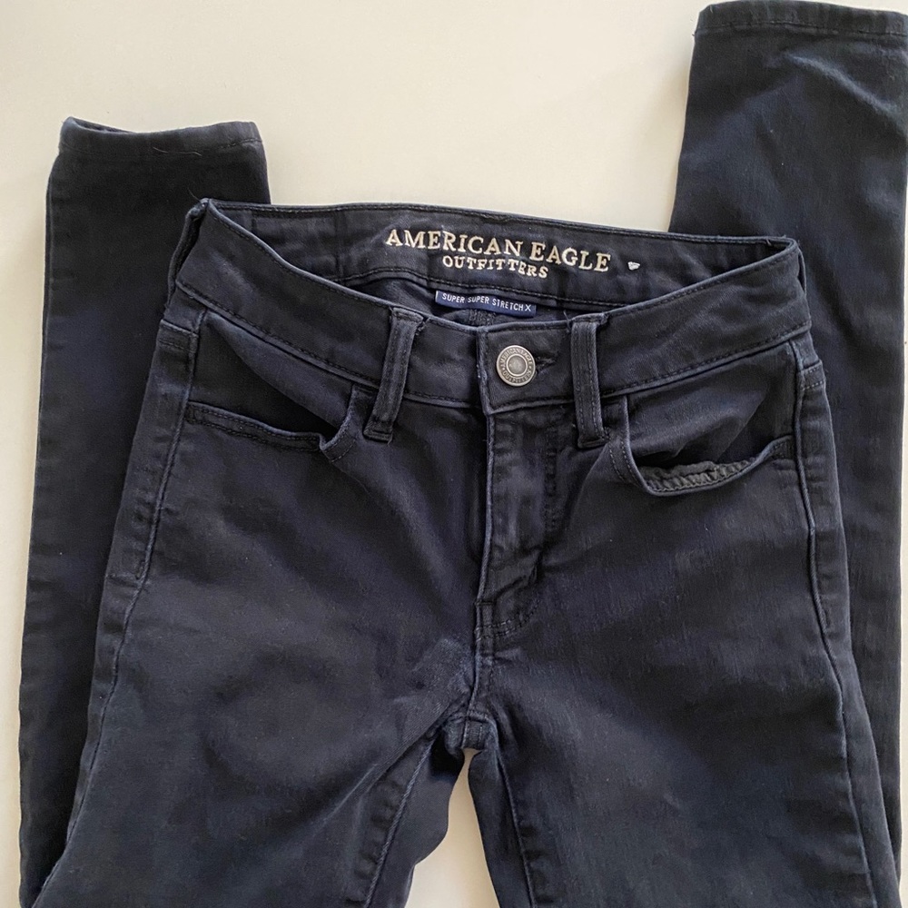 [SOLD] American eagle super stretch black skinny jeans